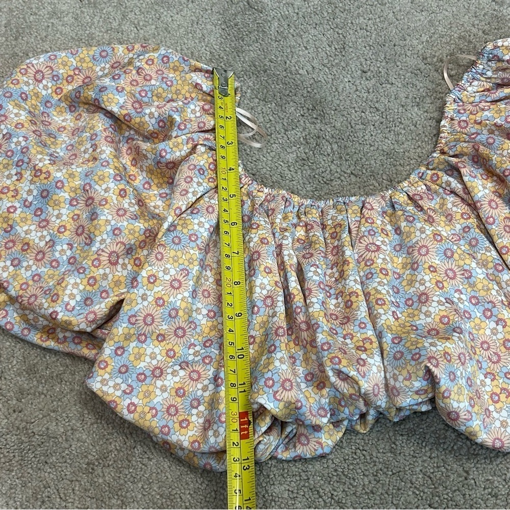 Floral Off-Shoulder Ruffle Top - Picture 10 of 13